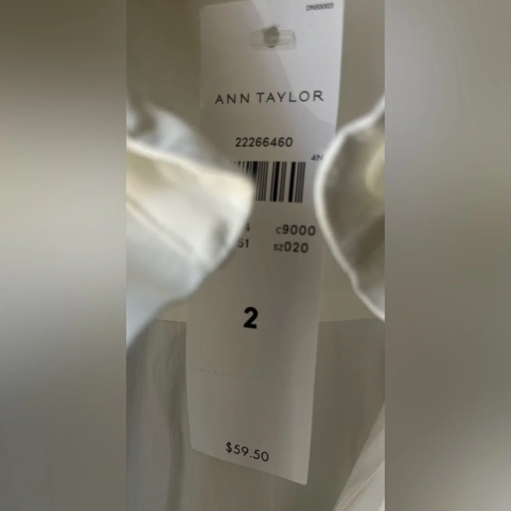 Ann Taylor White Button Up Shirt - Picture 3 of 4